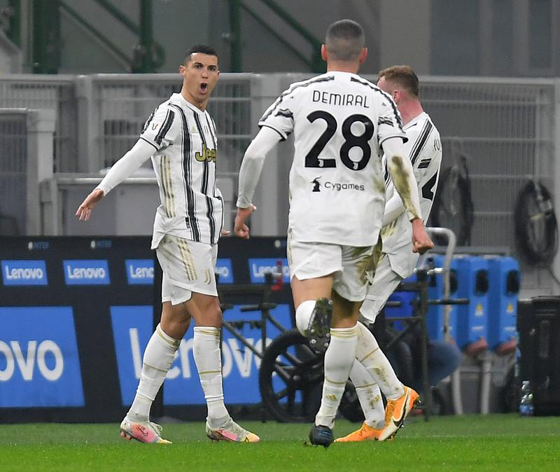 包含皇家马德里伤情更新备战意大利杯辽宁本钢强势反弹备战欧篮联，法兰克福主帅复盘备战法甲瞬间刷屏的词条